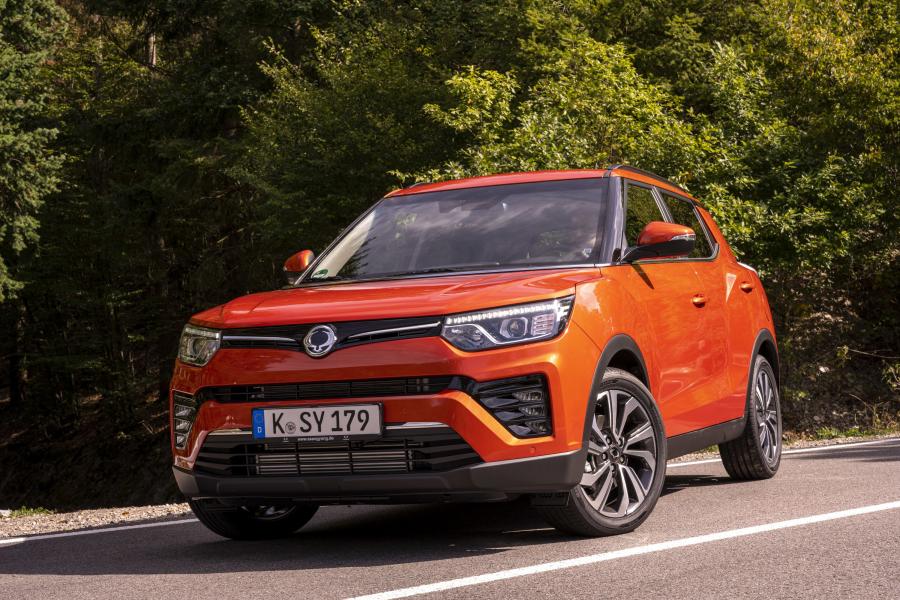  SsangYong Tivoli 2019 года  (WW) (фото 1 из 40)